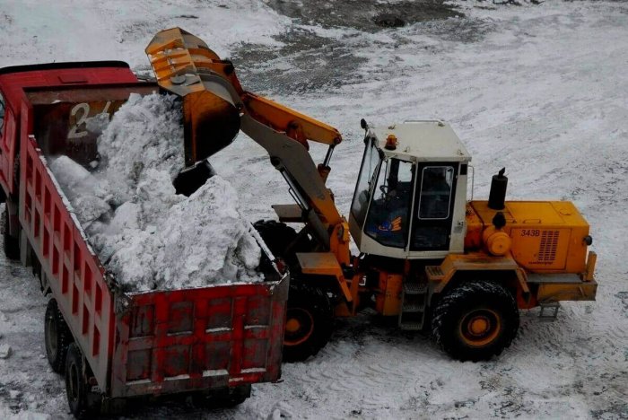Уборка и вывоз снега в Москве Уборка и вывоз снега в Москве